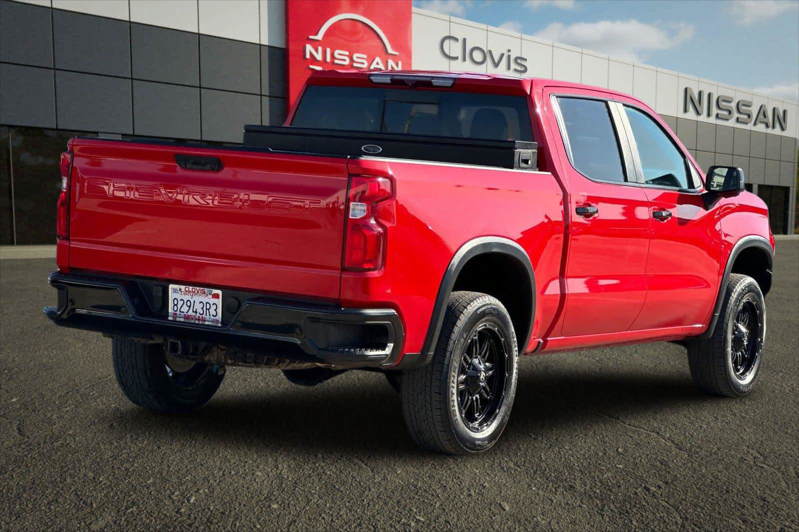Used 2023 Chevrolet Silverado 1500 ZR2 AWD/4WD image 2