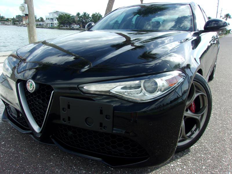 Used 2017 Alfa Romeo Giulia Ti w/ TI 19" Sport Package image 13