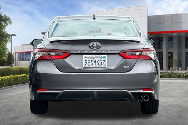 Used 2023 Toyota Camry SE FWD image 5