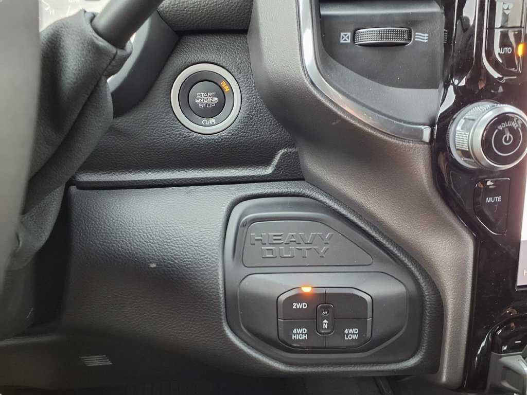 New 2027 RAM 3500 Laramie AWD/4WD image 8