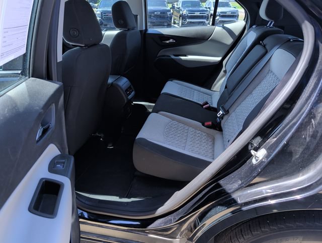 Used 2024 Chevrolet Equinox LS w/ Driver Confidence II Package FWD image 23
