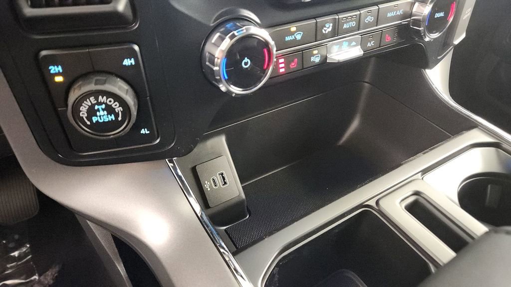 New 2026 Ford F150 XLT w/ Equipment Group 302A MID image 18