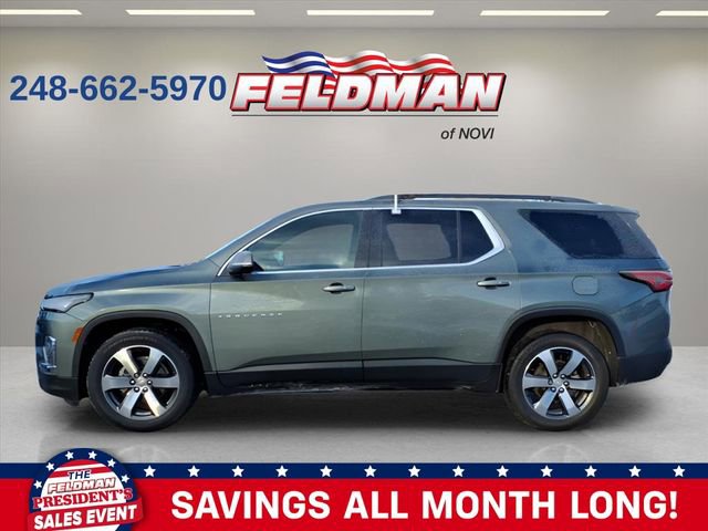 Used 2022 Chevrolet Traverse LT w/ LT Premium Package image 2