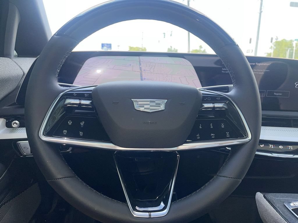 New 2027 Cadillac Optiq Sport w/ LPO, Floor Liner Package AWD/4WD image 19
