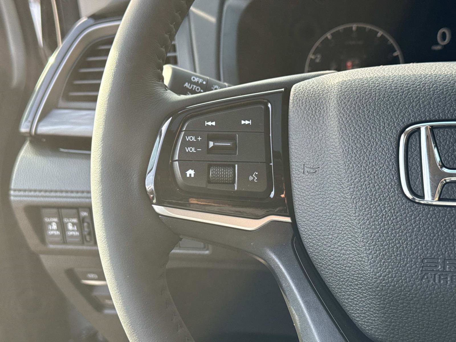 New 2026 Honda Odyssey Elite image 11