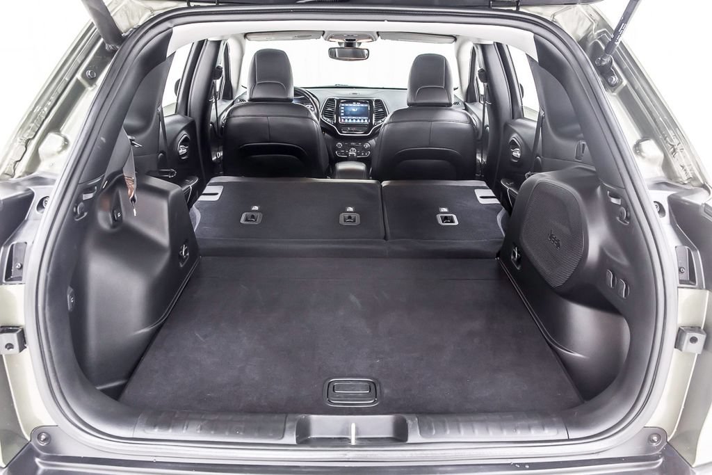 Used 2020 Jeep Cherokee Limited AWD/4WD image 35
