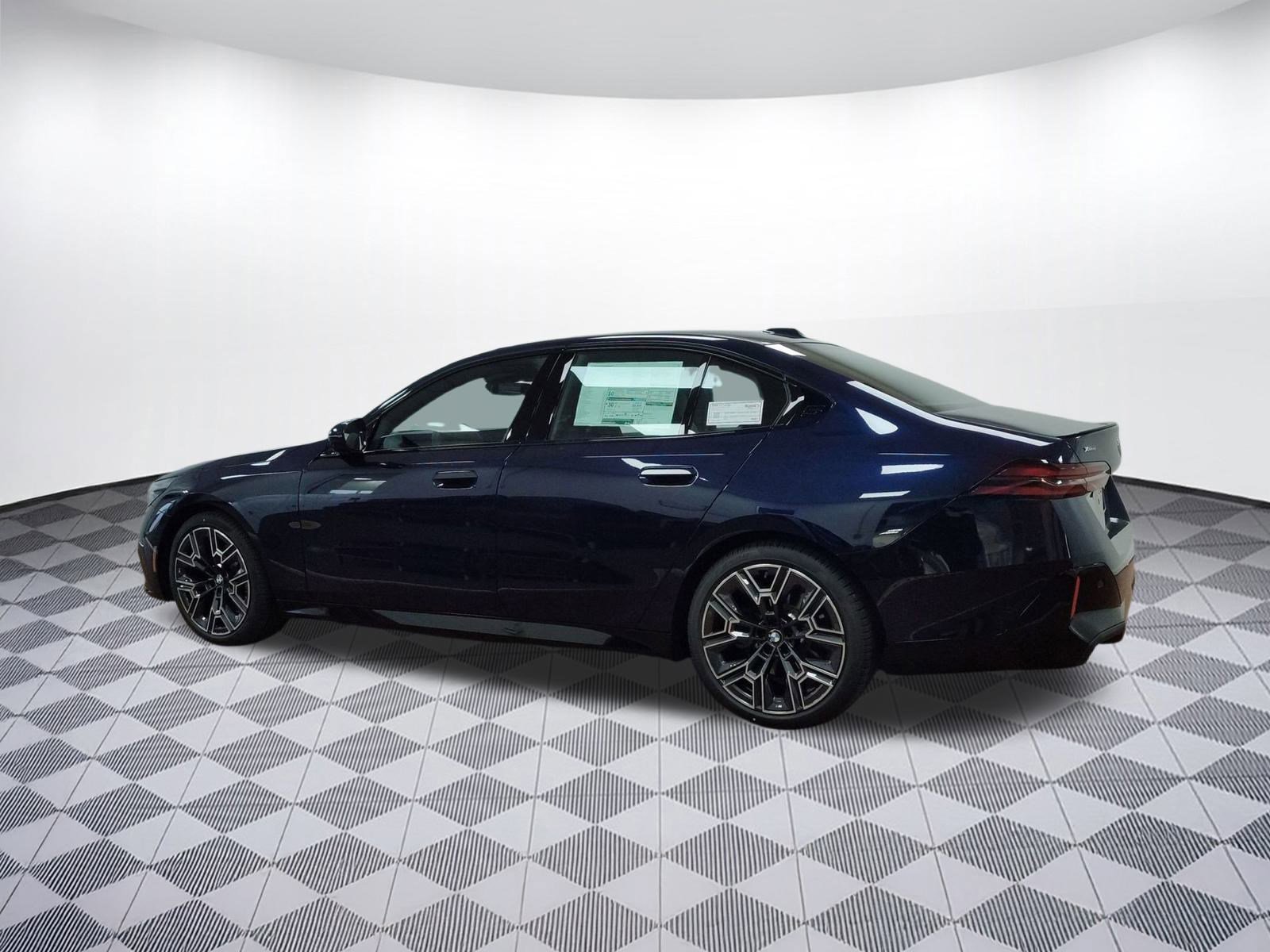 New 2026 BMW 530i xDrive w/ M Sport Package AWD/4WD image 3