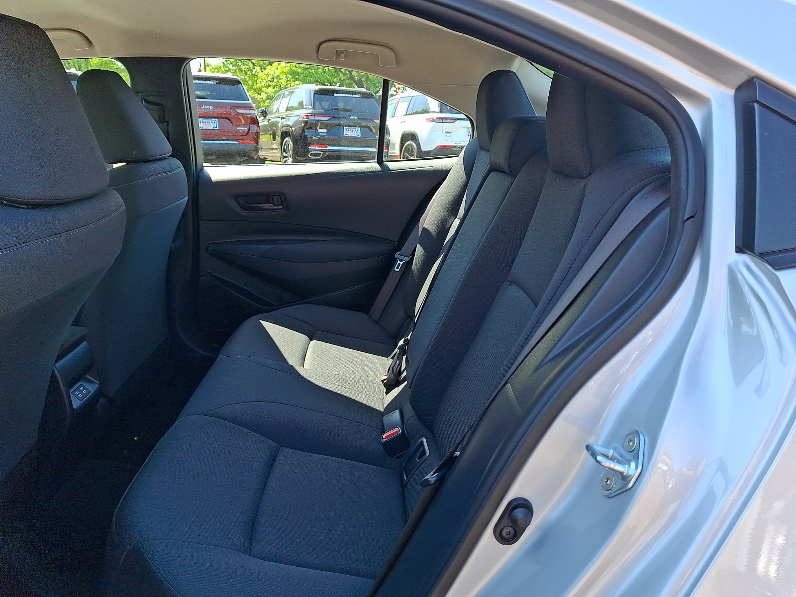 Used 2024 Toyota Corolla LE FWD image 10