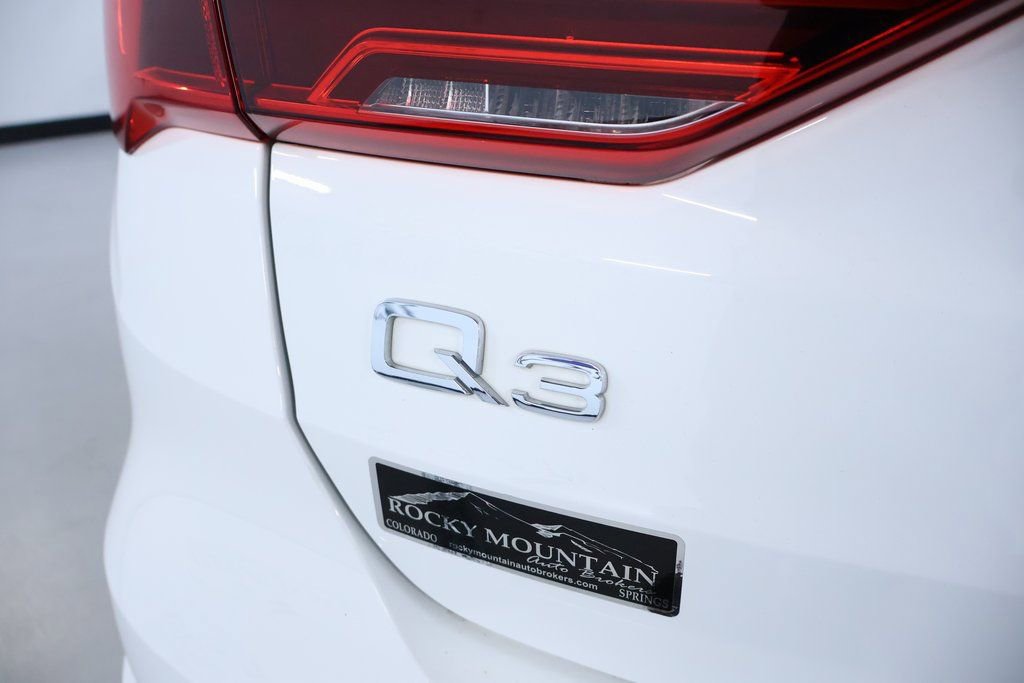 Used 2020 Audi Q3 2.0T Premium w/ Convenience Package image 10