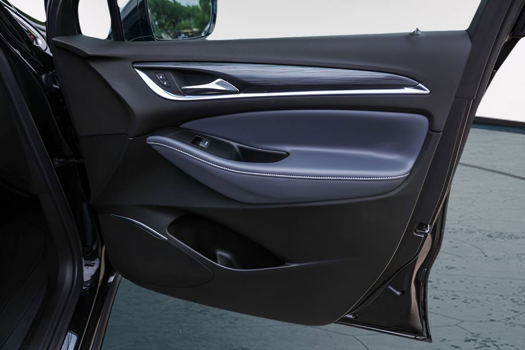 Used 2023 Buick Enclave Essence w/ Experience Buick Package image 32