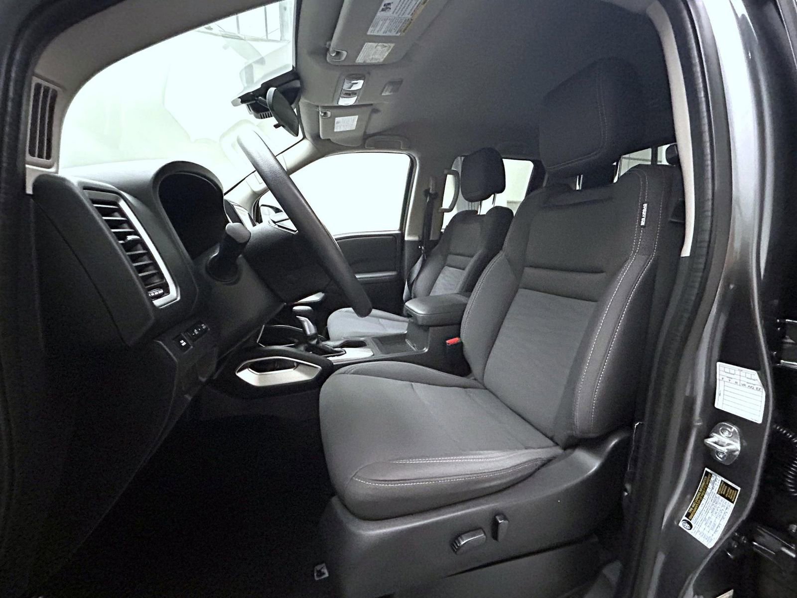 Used 2022 Nissan Frontier SV image 10