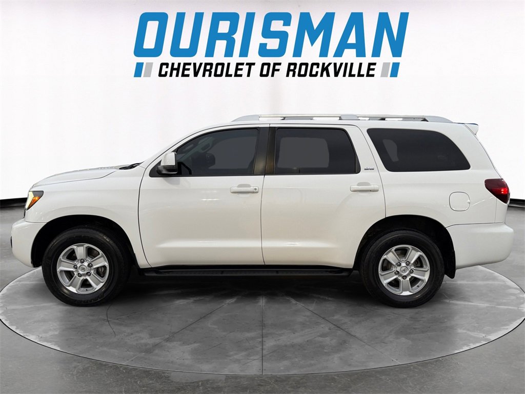 Used 2019 Toyota Sequoia SR5 image 3