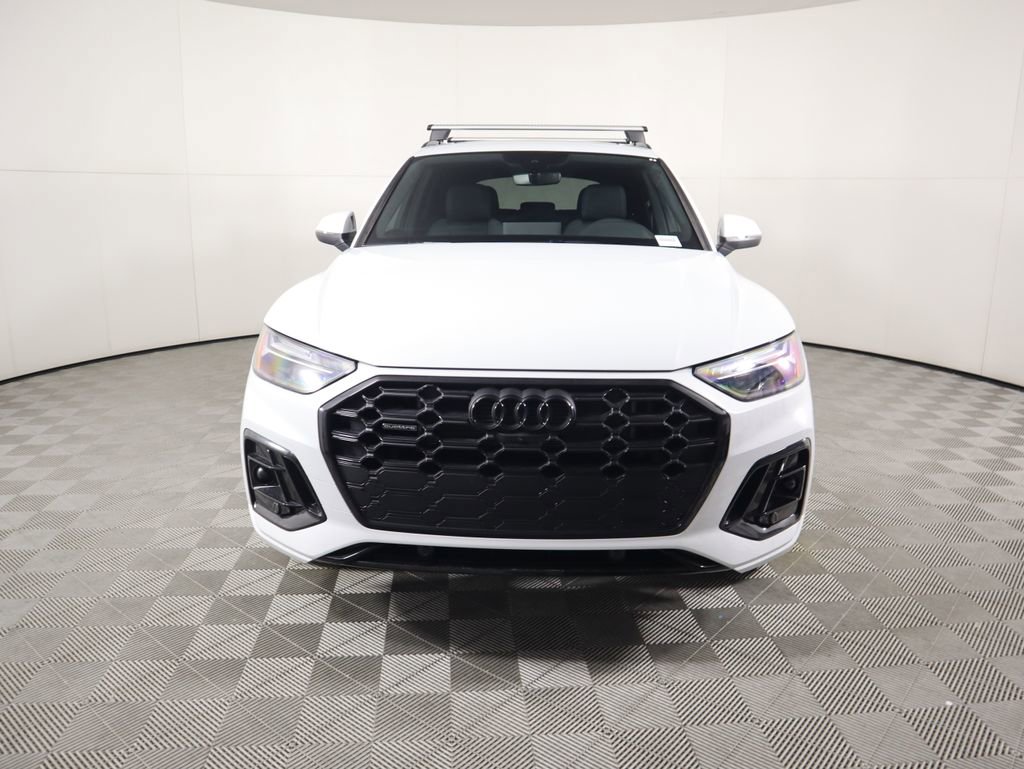 Used 2025 Audi Q5 e Premium Plus w/ Premium Plus Package image 2