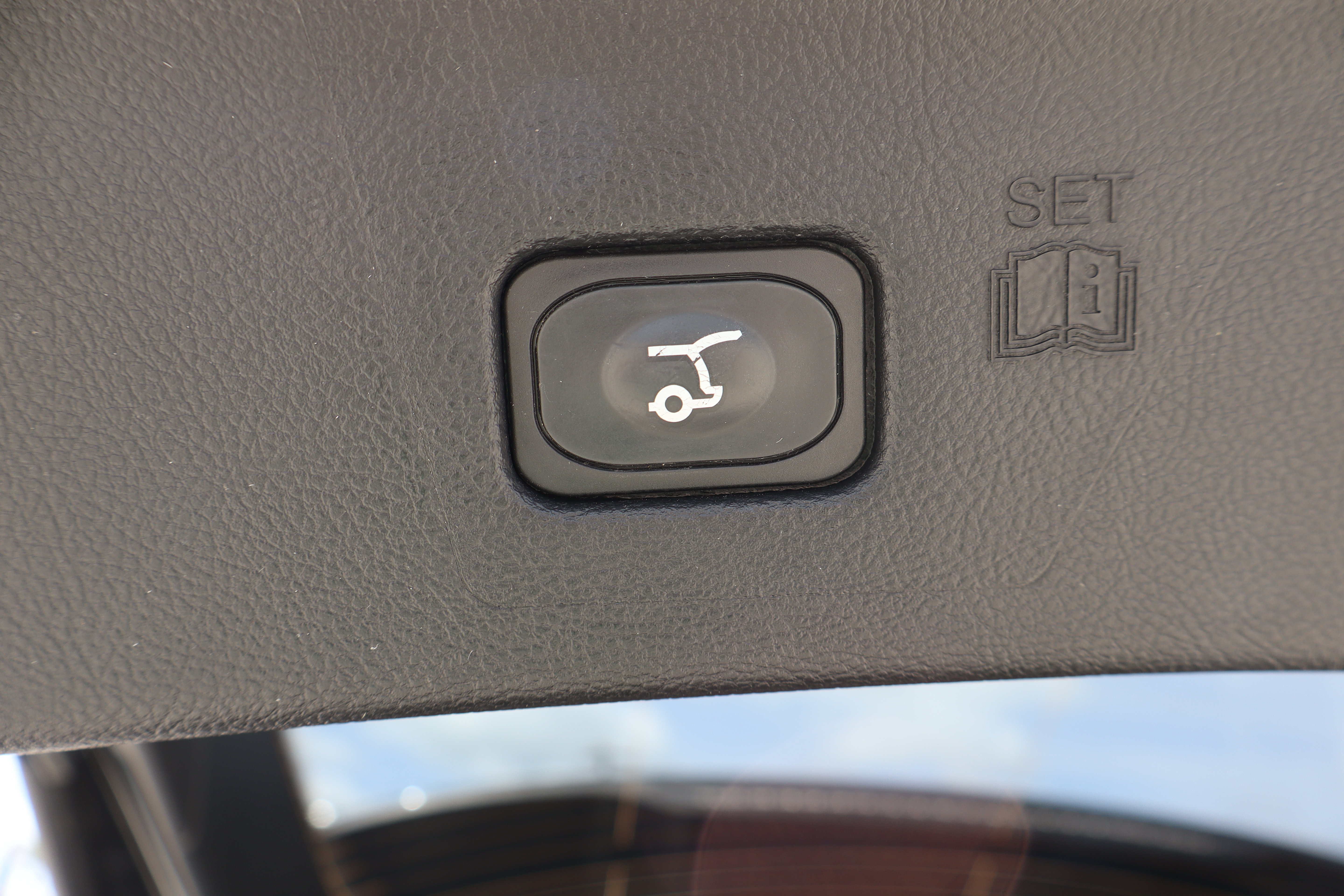 Used 2023 Ford Edge SEL w/ Convenience Package AWD/4WD image 26