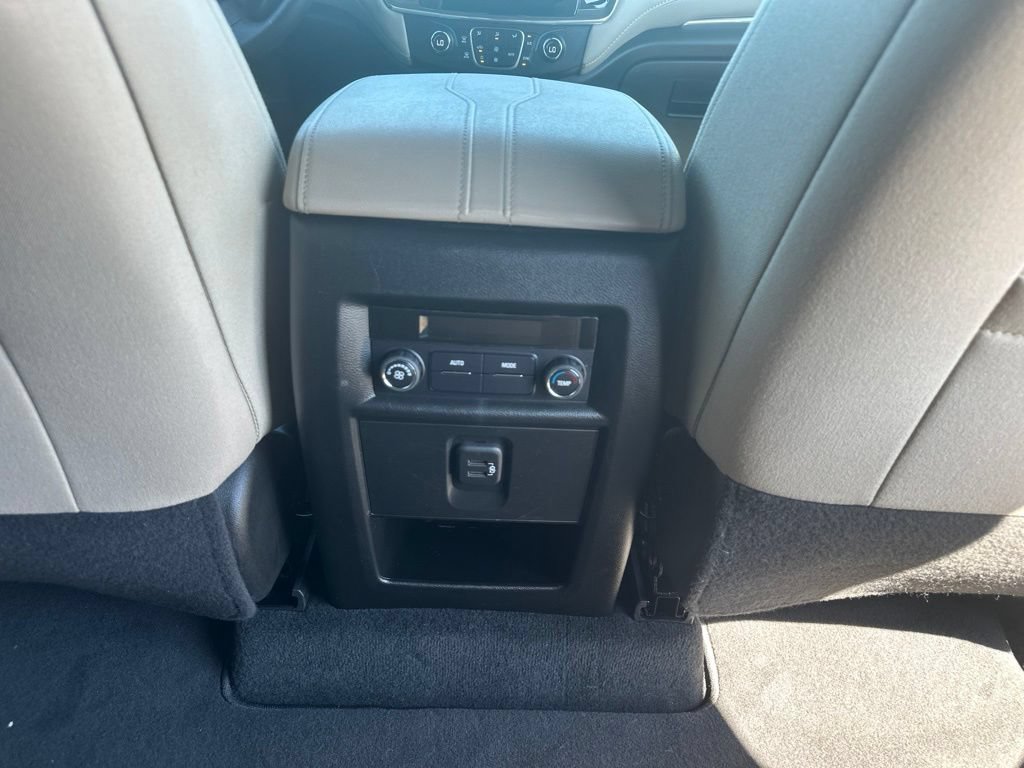 Used 2023 Chevrolet Traverse LS w/ Safety Package AWD/4WD image 28