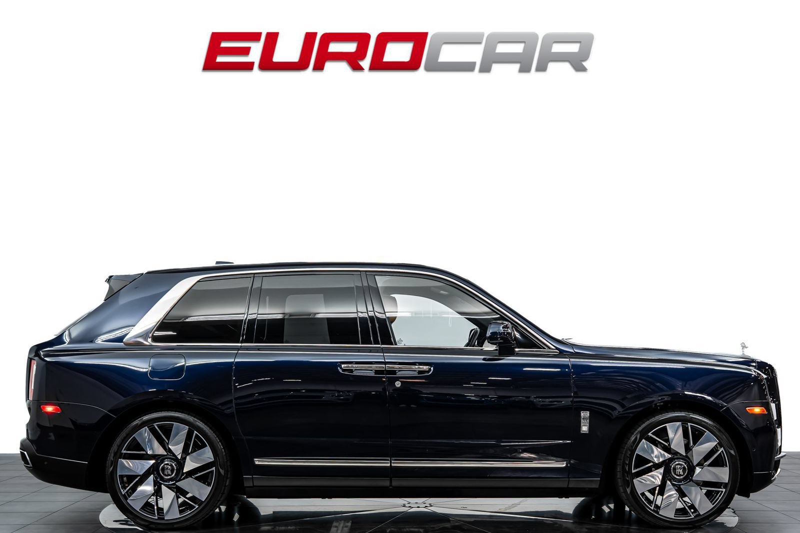 Used 2019 Rolls-Royce Cullinan AWD/4WD image 7