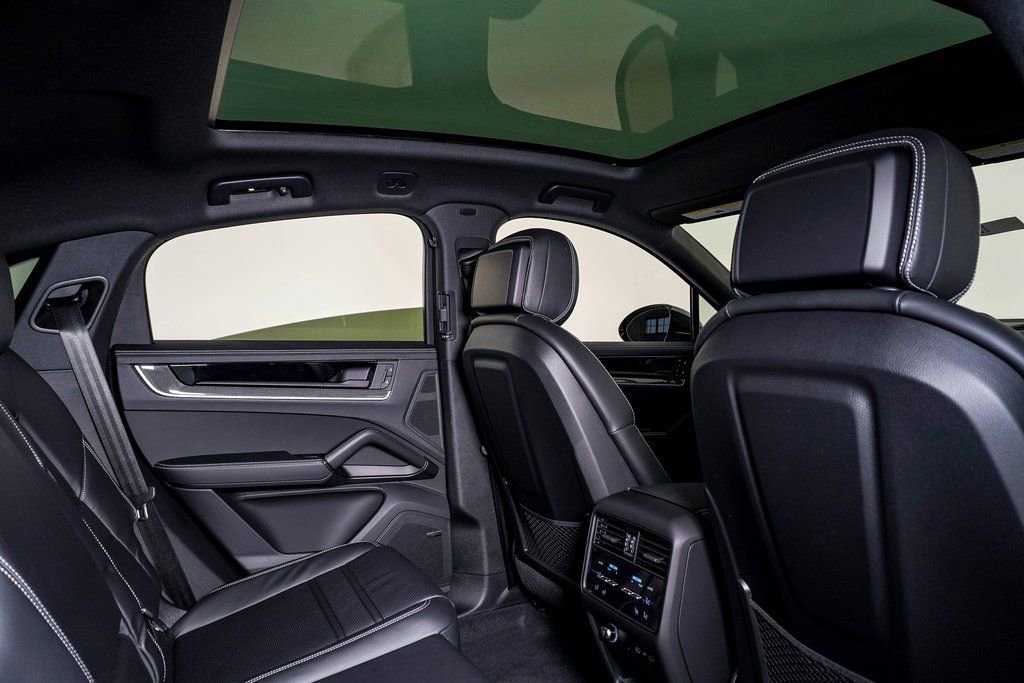New 2026 Porsche Cayenne S image 16