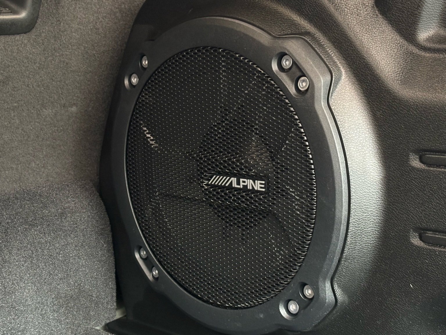 Used 2022 Jeep Wrangler Unlimited Sahara w/ Cold Weather Group image 19