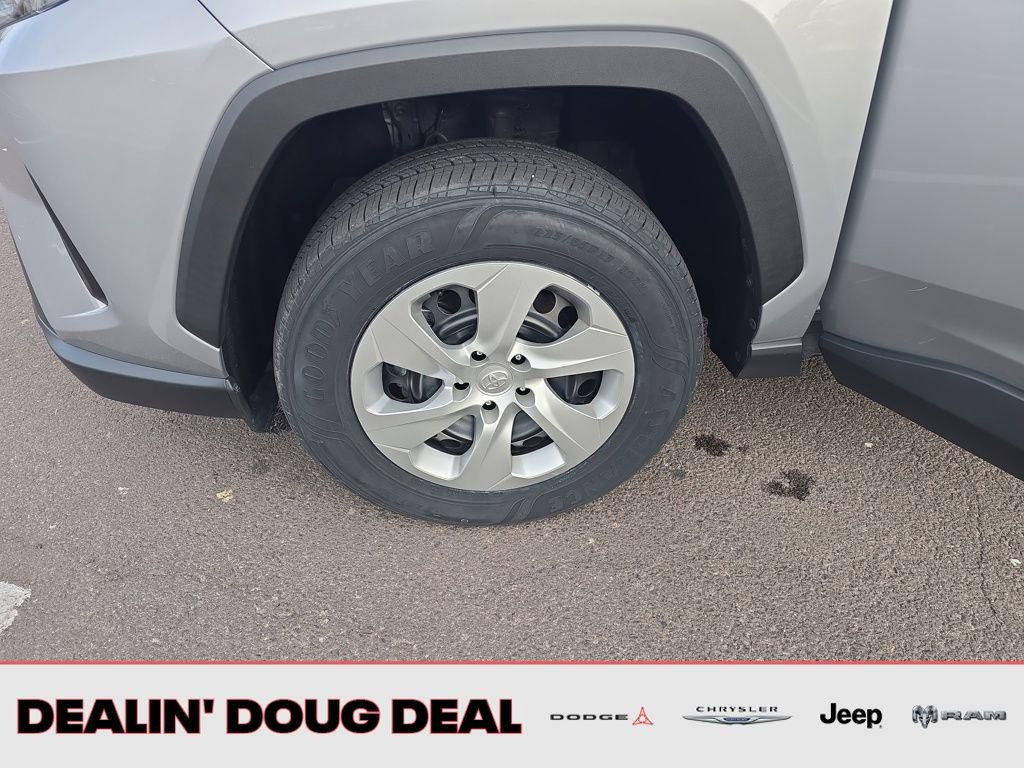 Used 2023 Toyota RAV4 LE image 25