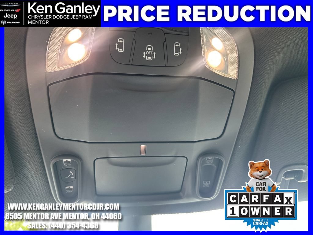 Certified 2025 Chrysler Pacifica Limited FWD image 20