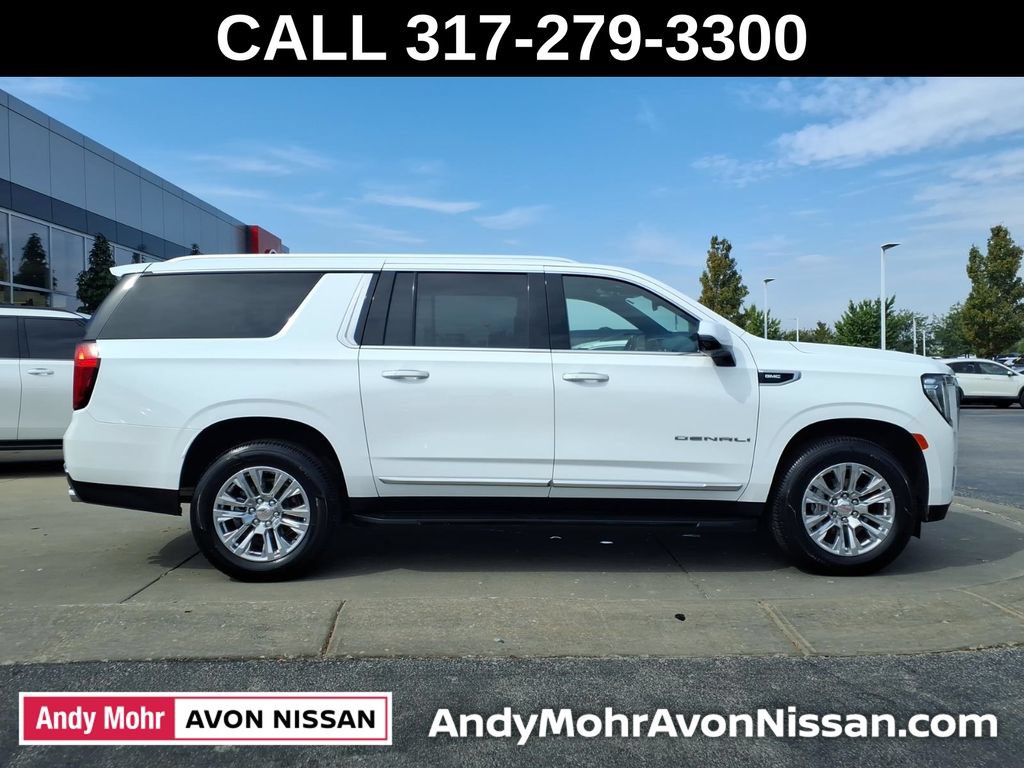 Used 2024 GMC Yukon XL Denali AWD/4WD image 8