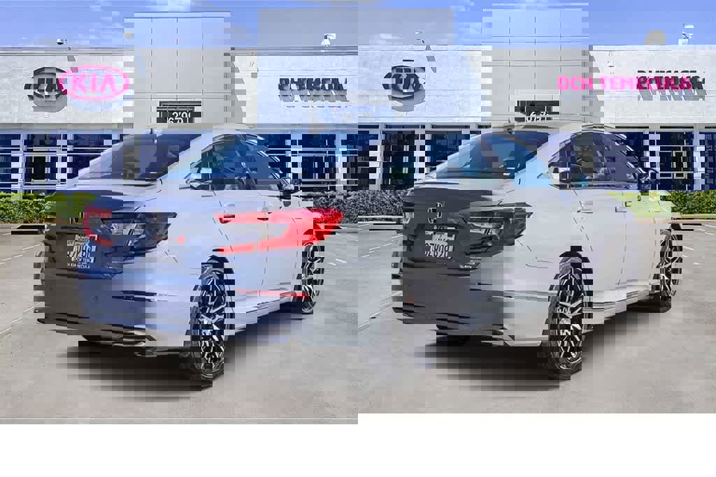 Used 2022 Honda Accord Touring image 4