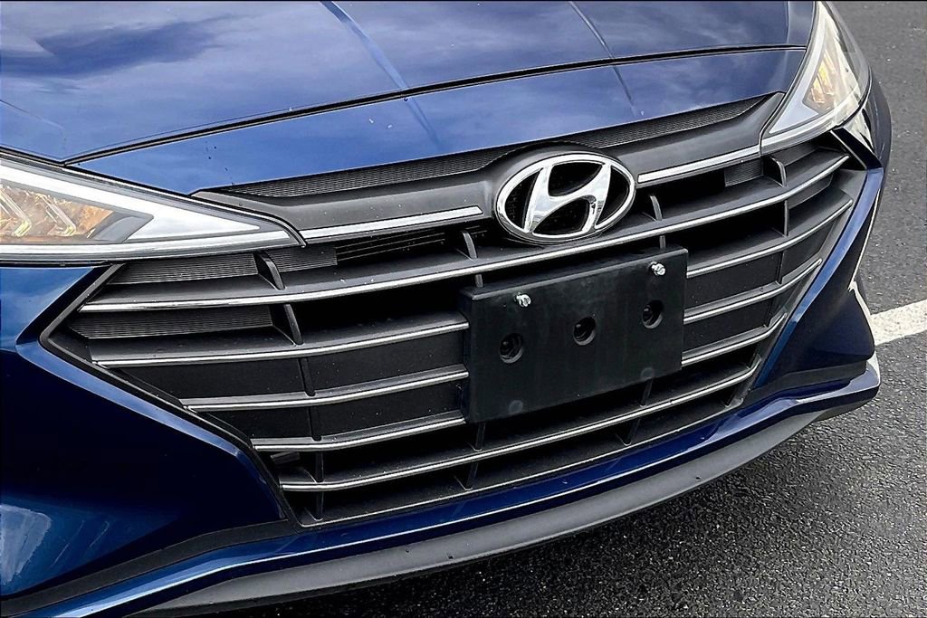 Used 2019 Hyundai Elantra SE FWD image 32