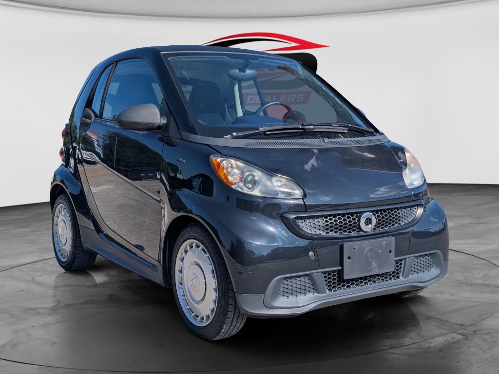 Used 2014 smart fortwo pure RWD image 1