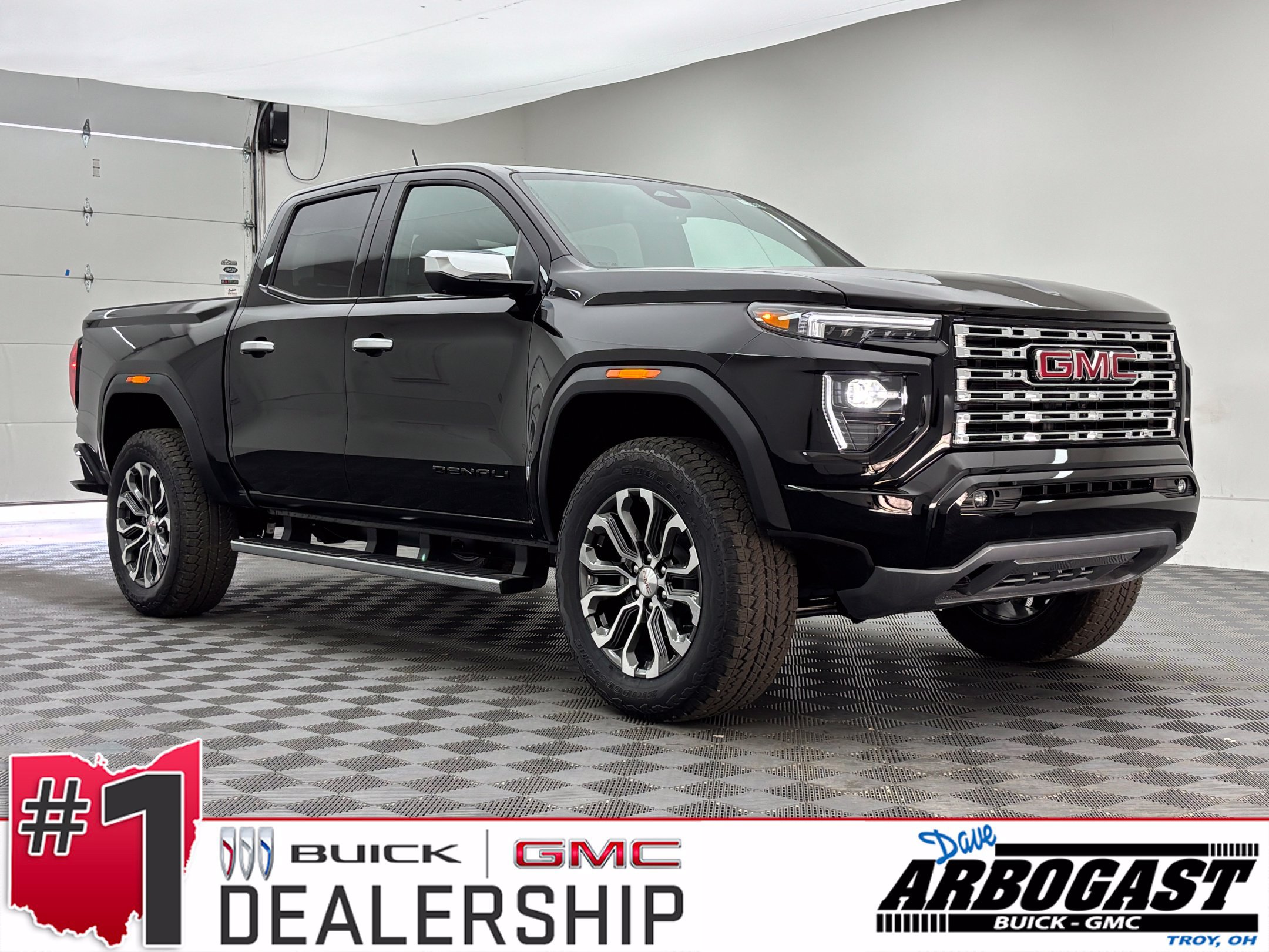 New 2026 GMC Canyon Denali w/ LPO, Black Badging Package AWD/4WD image 1