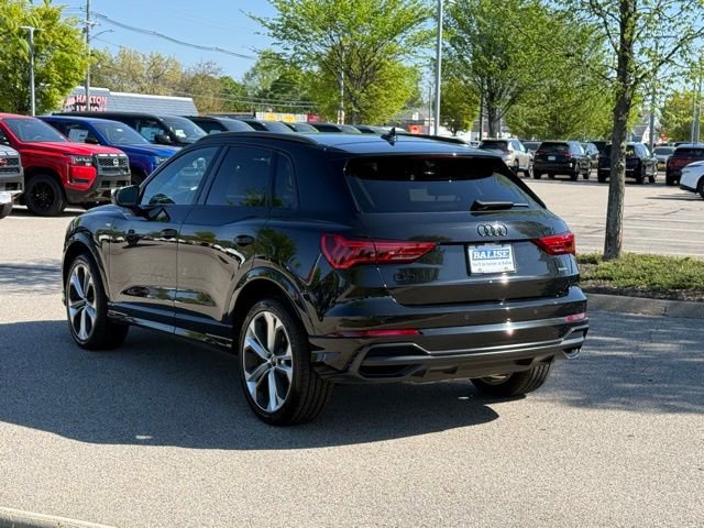 Used 2022 Audi Q3 2.0T Premium Plus w/ Premium Plus Package AWD/4WD image 7