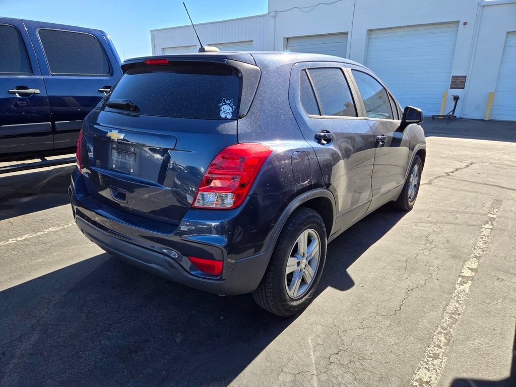 Used 2019 Chevrolet Trax LS w/ Tint and Cruise Package FWD image 3