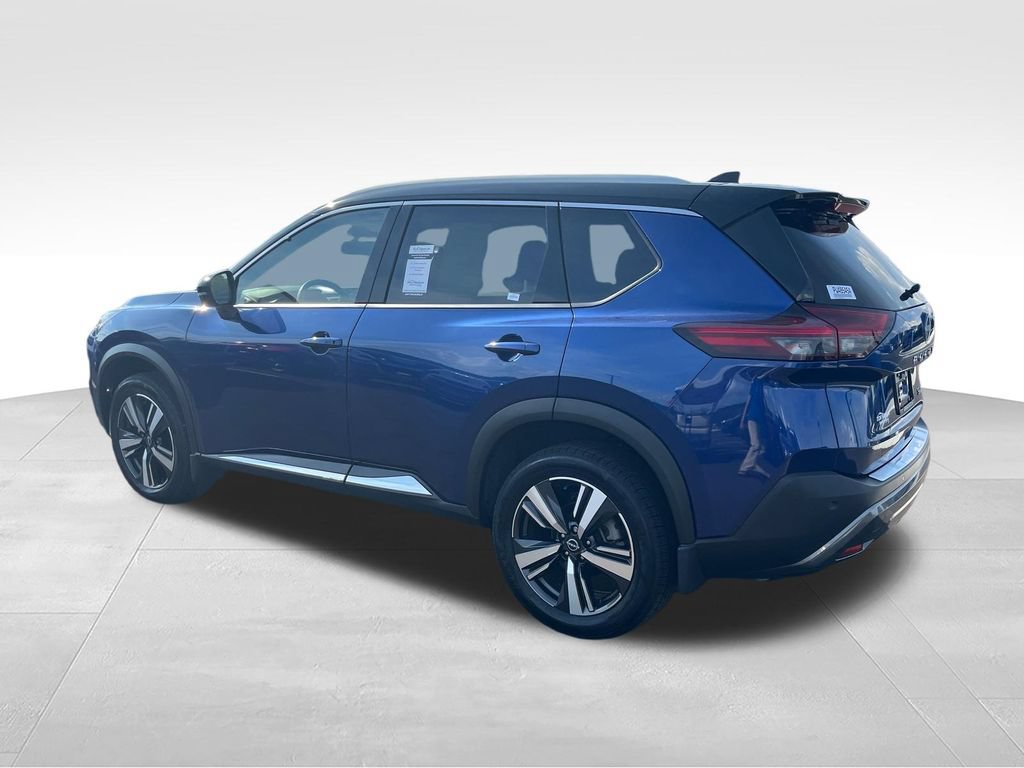 Used 2023 Nissan Rogue SL AWD/4WD image 3