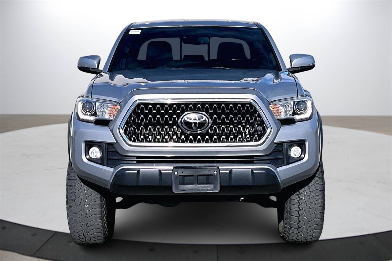 Used 2019 Toyota Tacoma TRD Off-Road w/ Technology Package image 3