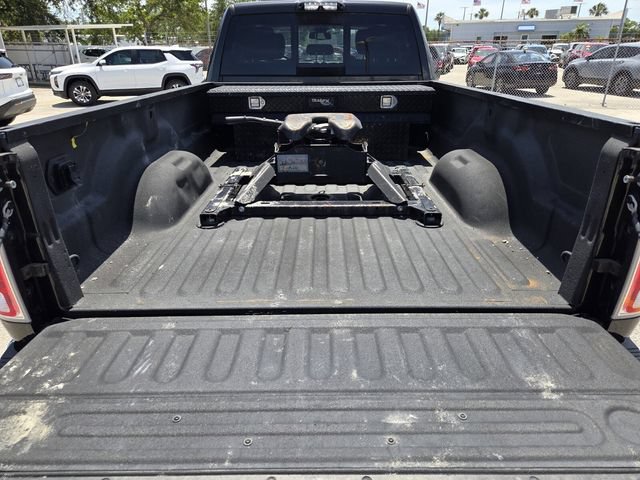 Used 2018 RAM 3500 Laramie AWD/4WD image 10