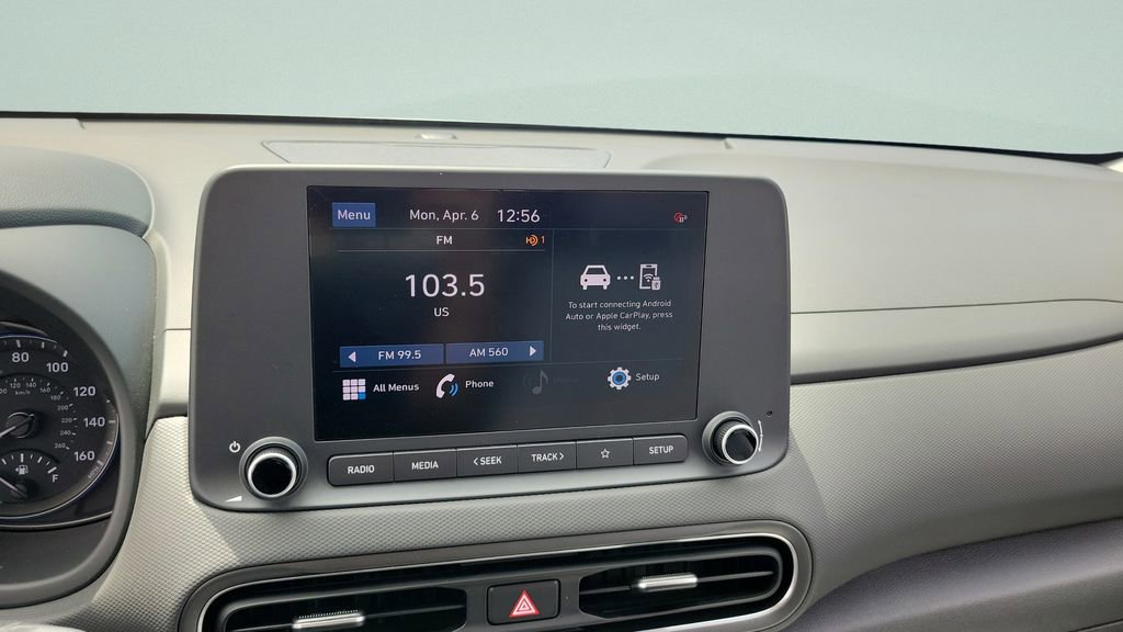 Used 2023 Hyundai Kona SEL image 14