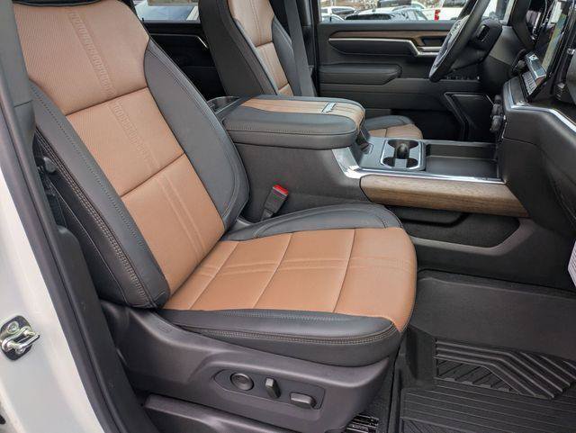 New 2026 Chevrolet Silverado 3500 High Country w/ High Country Premium Package AWD/4WD image 37