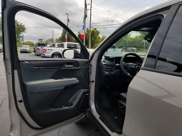 New 2026 GMC Acadia AT4 w/ Super Cruise Package image 10