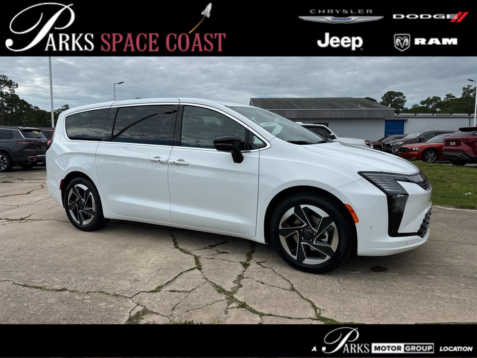 New 2027 Chrysler Pacifica Limited