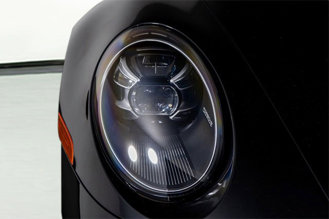 Used 2020 Porsche 911 Carrera w/ Premium Package image 23