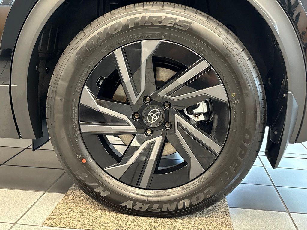 New 2026 Toyota C-HR AWD/4WD image 6