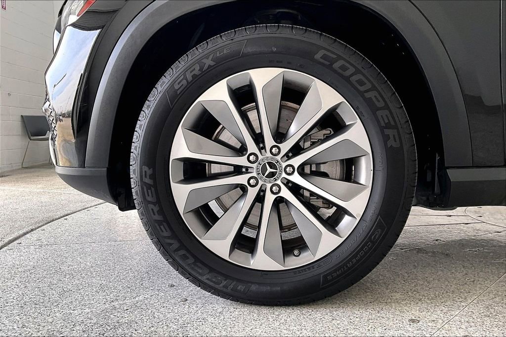 Used 2020 Mercedes-Benz GLE 450 4MATIC w/ Premium Package image 11