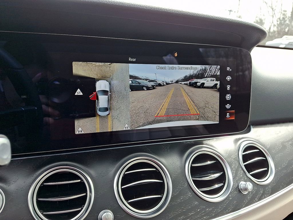 Used 2023 Mercedes-Benz E 350 4MATIC Sedan image 20