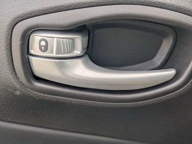 Used 2023 Jeep Renegade Latitude image 17