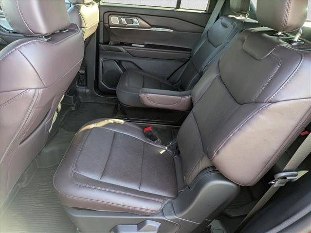 New 2026 Ford Explorer Platinum image 15
