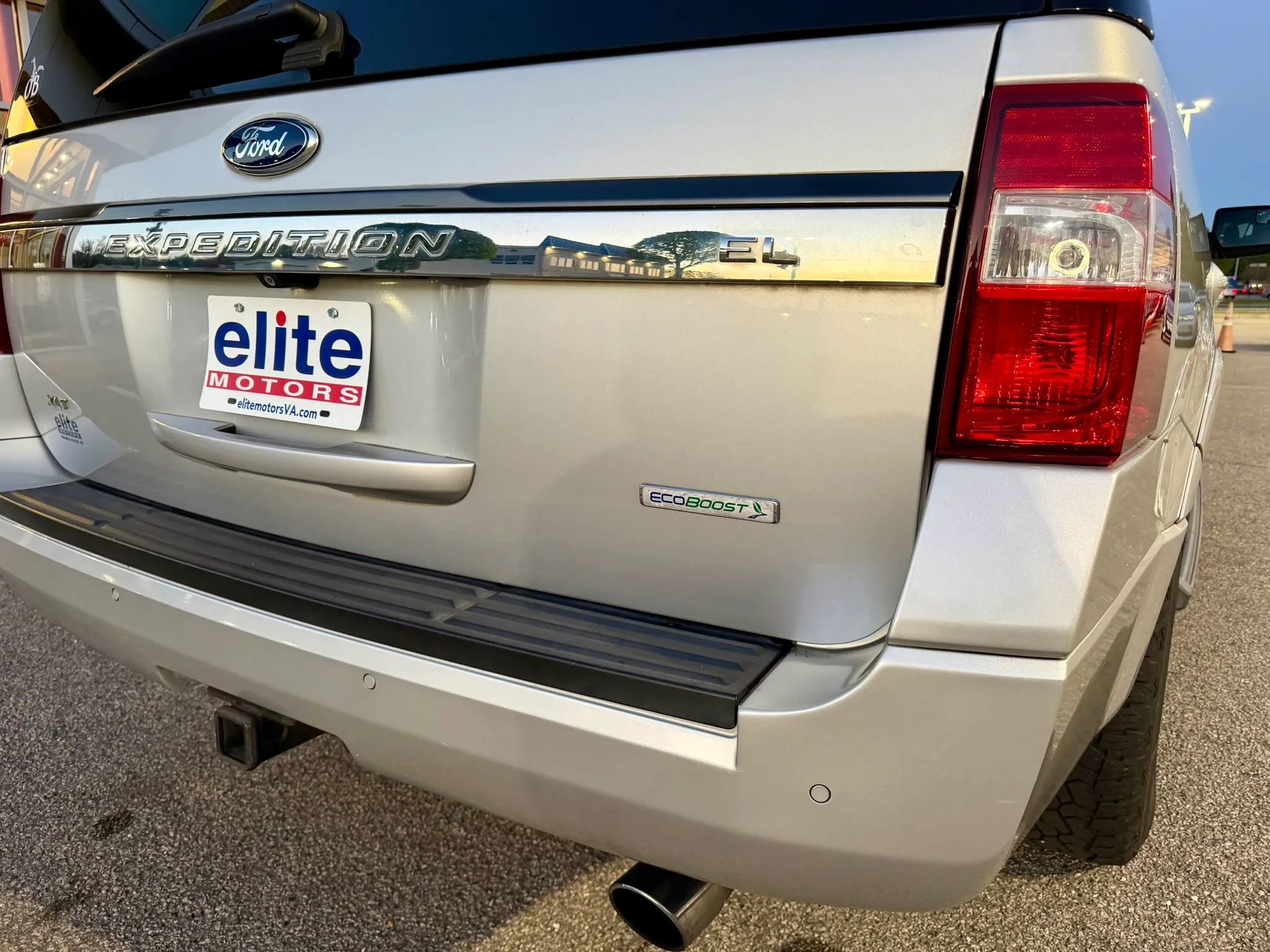 Used 2015 Ford Expedition EL XLT image 9