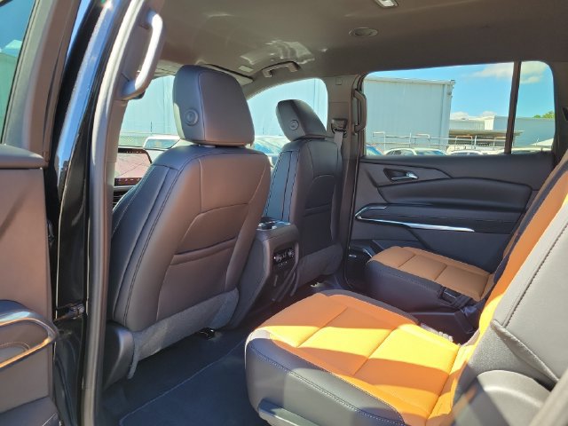 New 2027 Chevrolet Traverse Z71 w/ Enhanced Driving Package AWD/4WD image 14