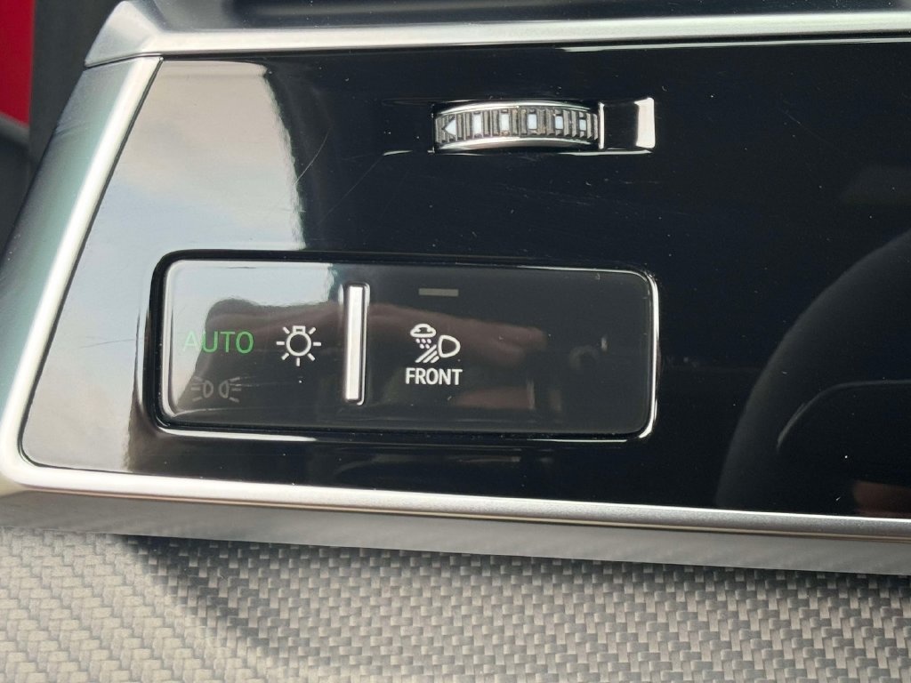 Used 2025 Audi RS Q8 performance AWD/4WD image 20