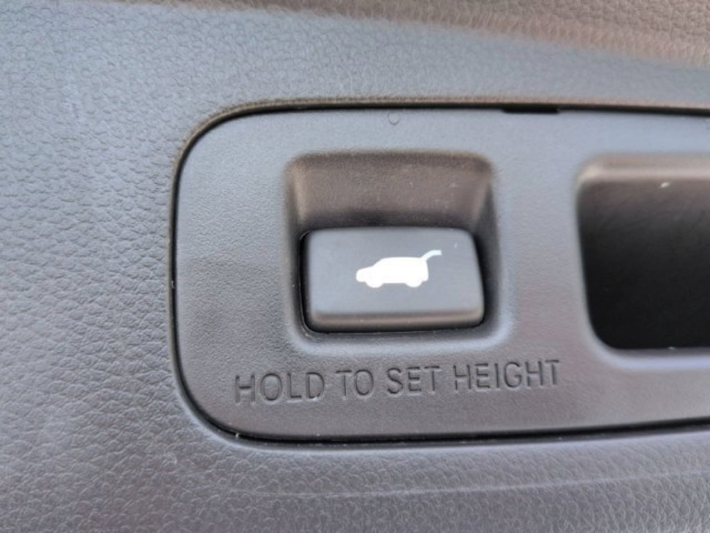Used 2024 Honda CR-V EX-L image 12