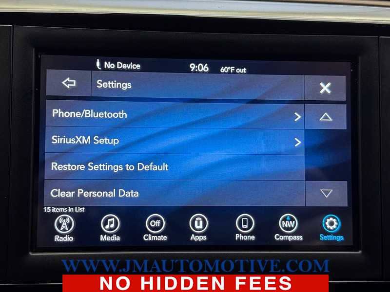 Used 2018 Chrysler Pacifica Touring Plus FWD image 36