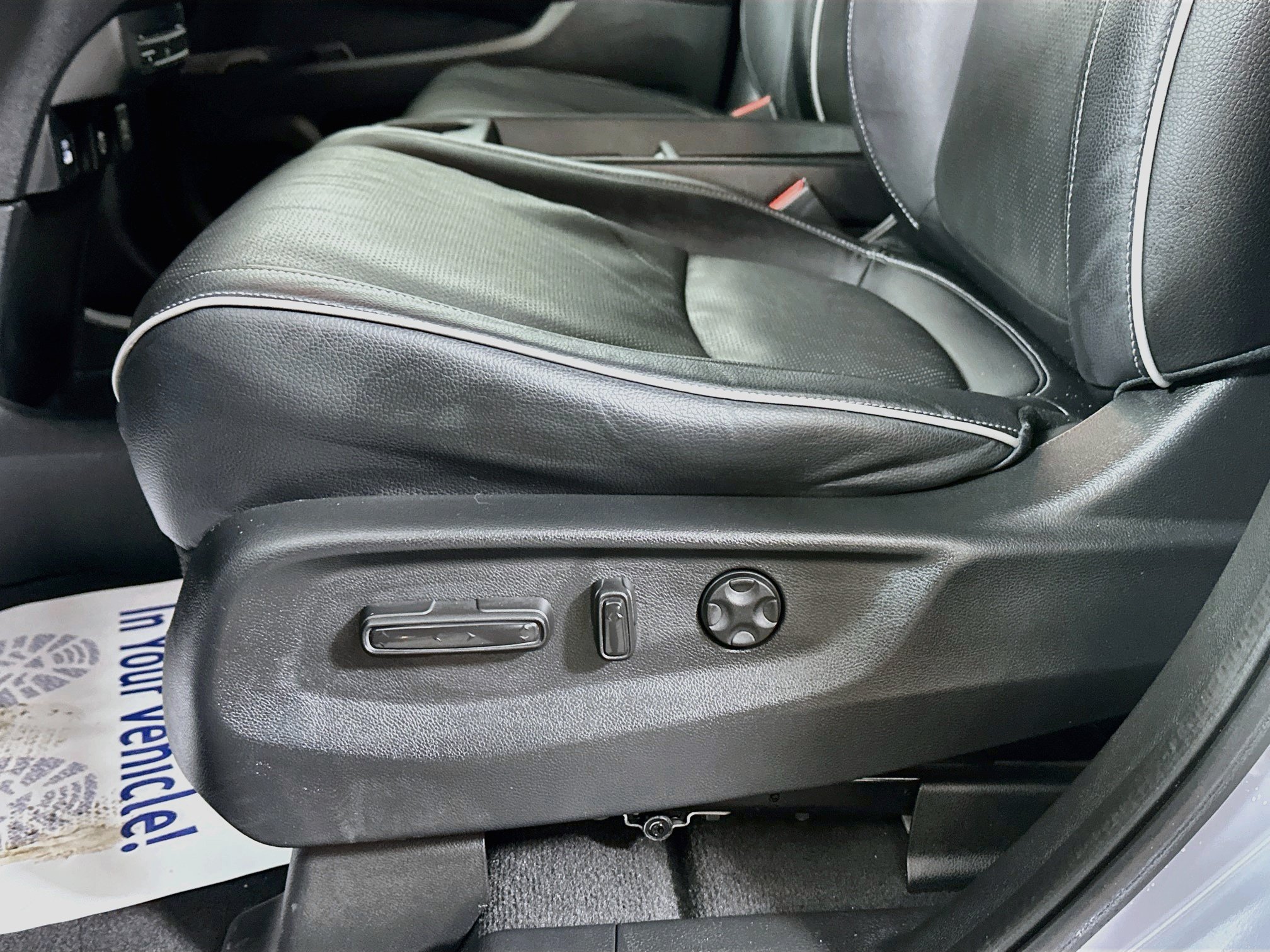 Used 2024 Honda Odyssey Elite image 19